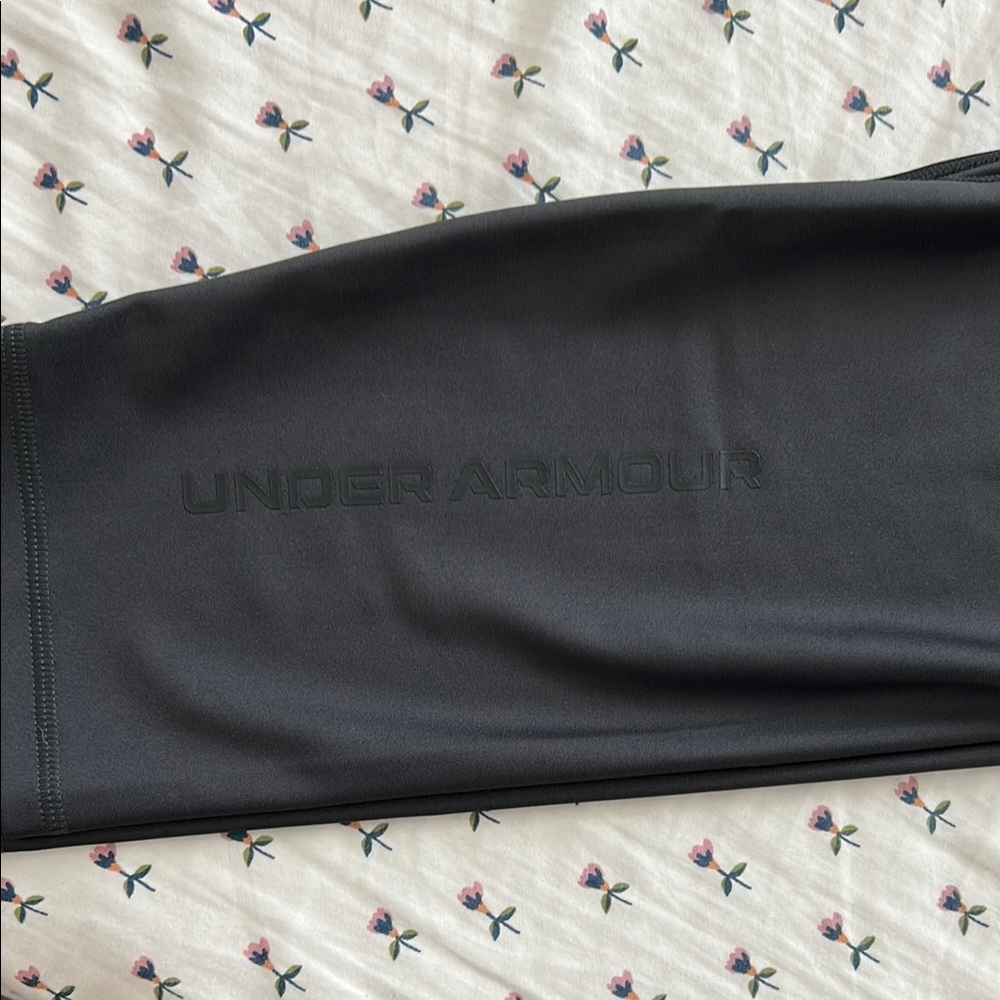 Under Armour Black Athletic Leggings - Picture 5 of 7